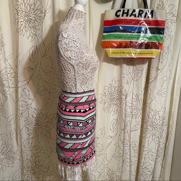 PINK mini skirt in black, white + light blue print - Picture 2 of 4